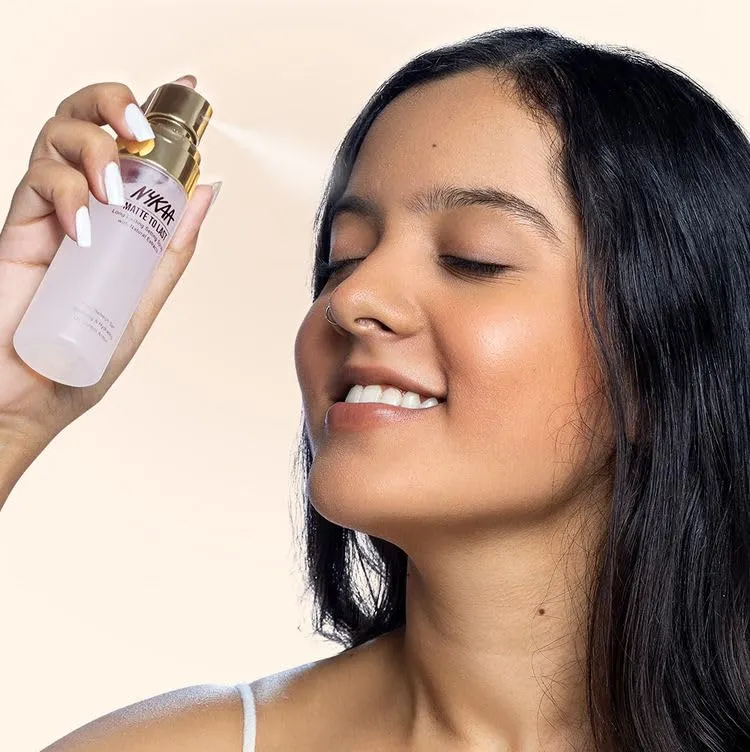 Nykaa Matte to Last Long Lasting Setting Spray with Natural Extracts8.webp
