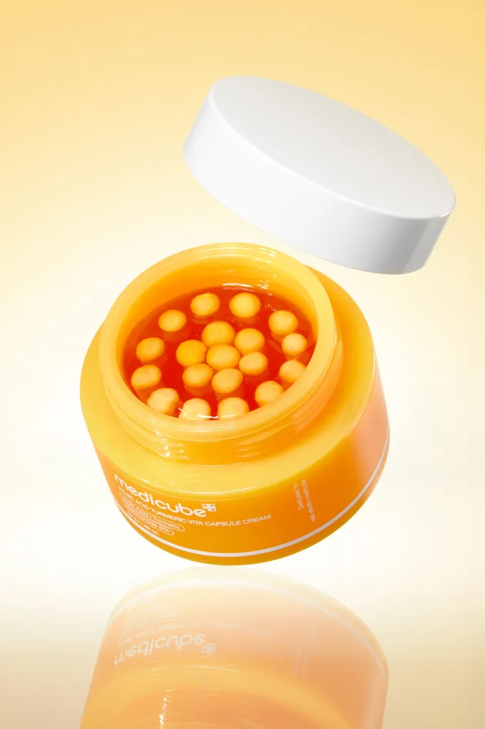 Medicube Kojic Acid Turmeric Vita Capsule Cream 53g4.webp